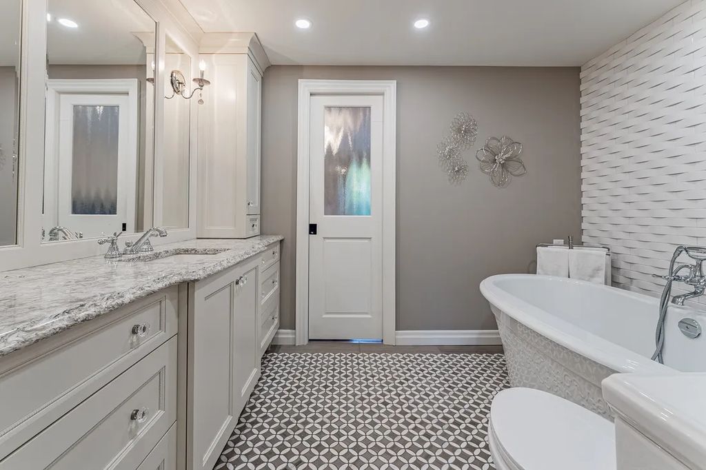 Exclusive Living Awaits Custom Estate in Canada Priced at C12 29