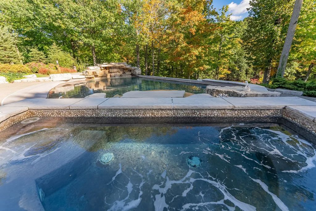 Exclusive Living Awaits Custom Estate in Canada Priced at C12 38