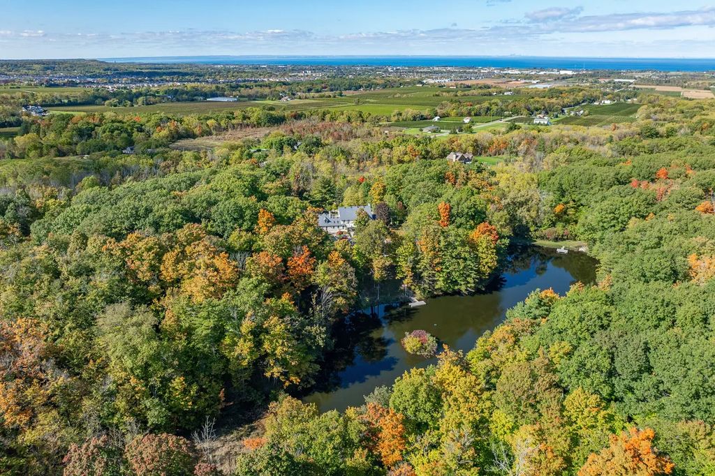 Exclusive Living Awaits Custom Estate in Canada Priced at C12 41