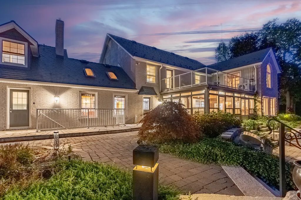 Exclusive Living Awaits Custom Estate in Canada Priced at C12 45