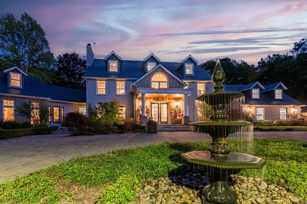 Exclusive Living Awaits Custom Estate in Canada Priced at C12 48