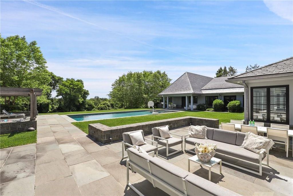 Exquisite Craftsmanship New York Custom Home with the Finest Materials Listed for 15.995 Million 31