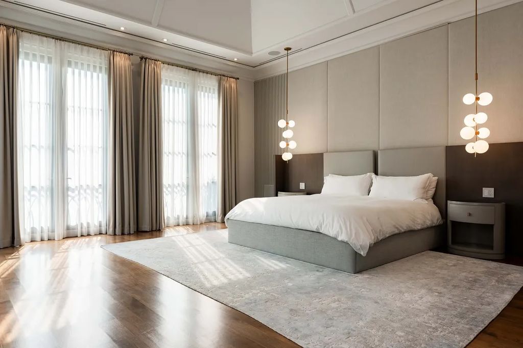 Extraordinary Custom Home in Canada Redefines Luxury Living for C10.8 Million 16