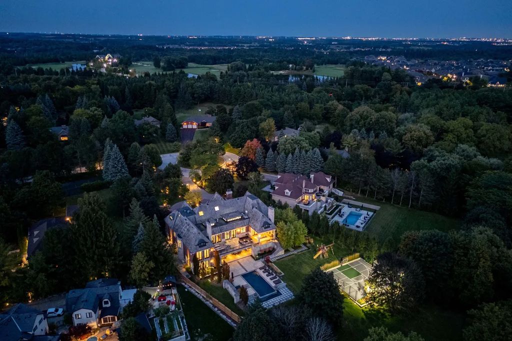 Extraordinary Custom Home in Canada Redefines Luxury Living for C10.8 Million 44