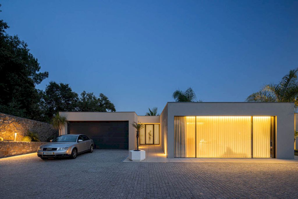 HC House in Portugal by Inception Architects Studio 2 HC House in Portugal by Inception Architects Studio 1