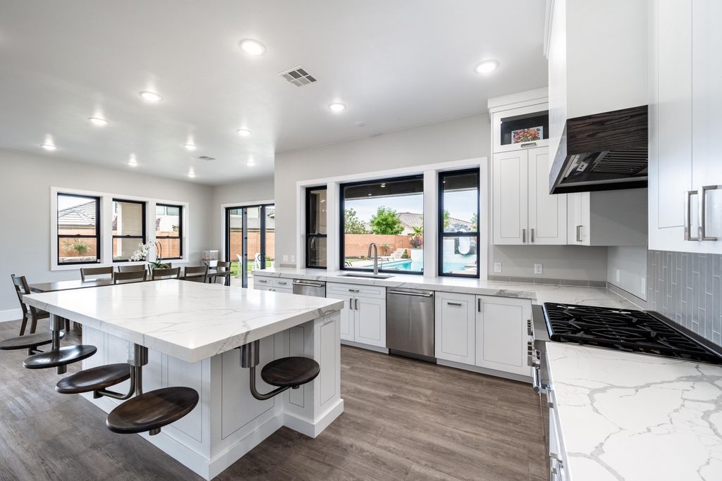 Incredible Modern Luxury Estate in Utah Asking 2195000 13