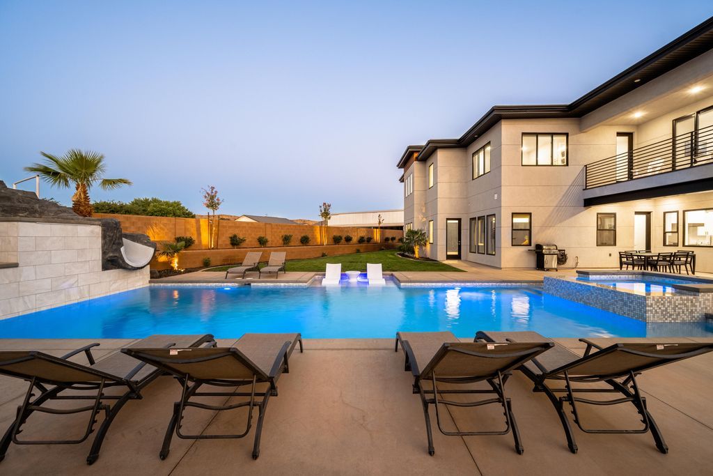 Incredible Modern Luxury Estate in Utah Asking 2195000 3