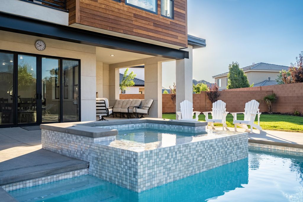 Incredible Modern Luxury Estate in Utah Asking 2195000 40