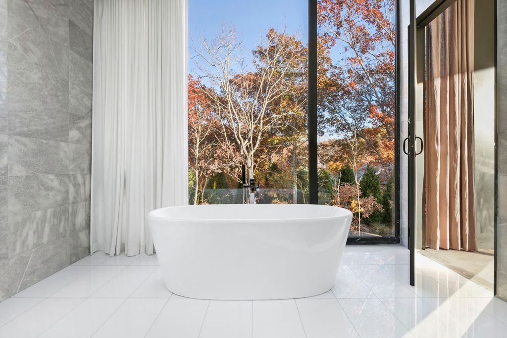 Modern Masterpiece Unmatched Luxury and Style in New York – Asking 5999000 15