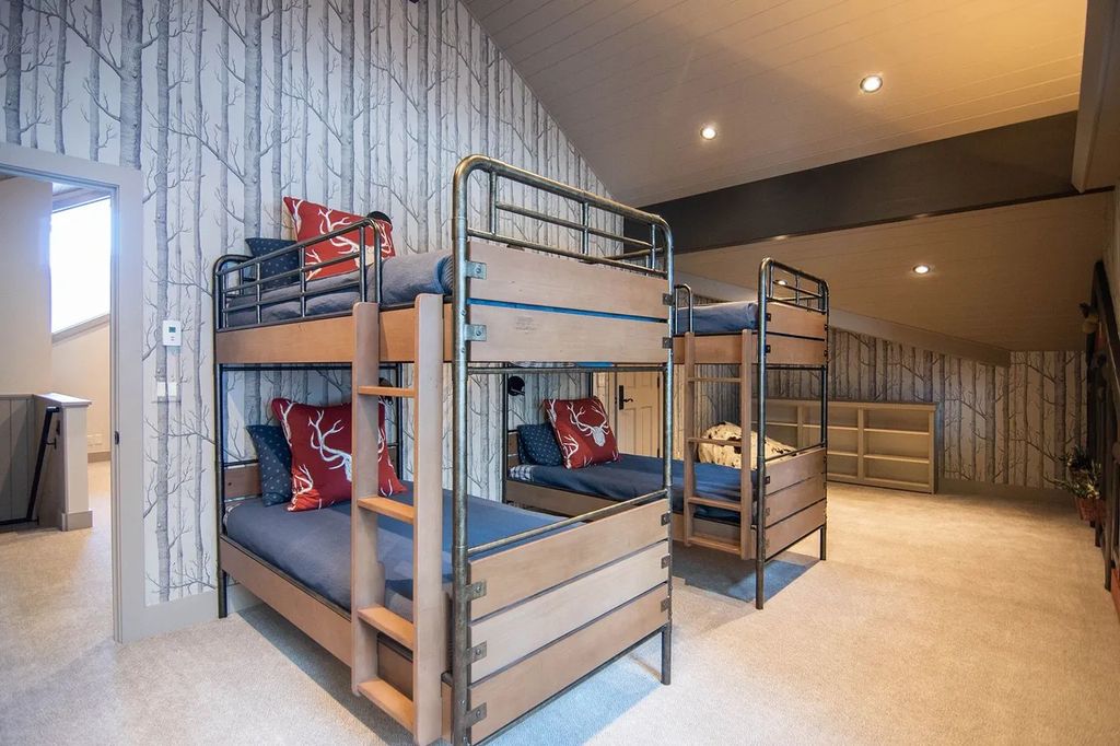 Mountain Luxury Redefined Quintessential Ski Chalet in Wyoming for 11.95 Million 32