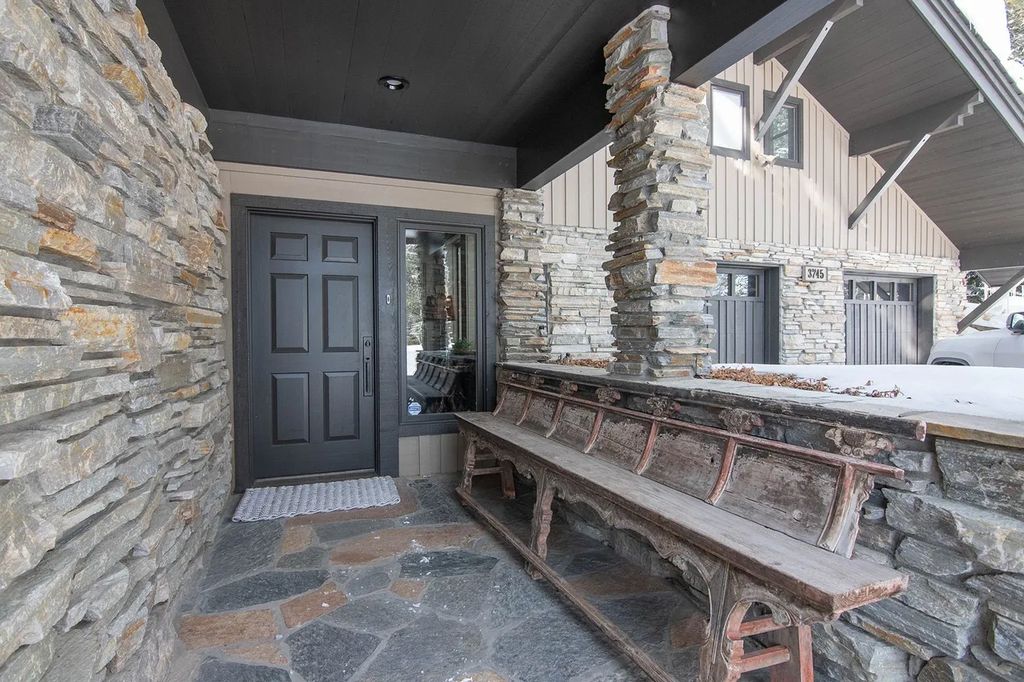 Mountain Luxury Redefined Quintessential Ski Chalet in Wyoming for 11.95 Million 4