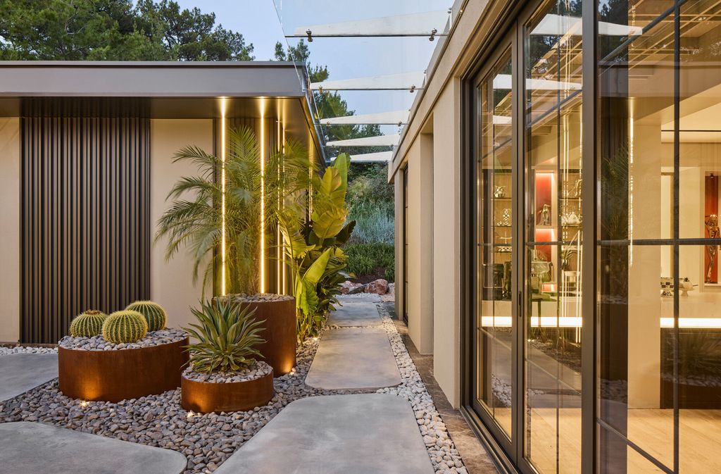 N House Blend of Modernity and Comfort by Ofisvesaire 12