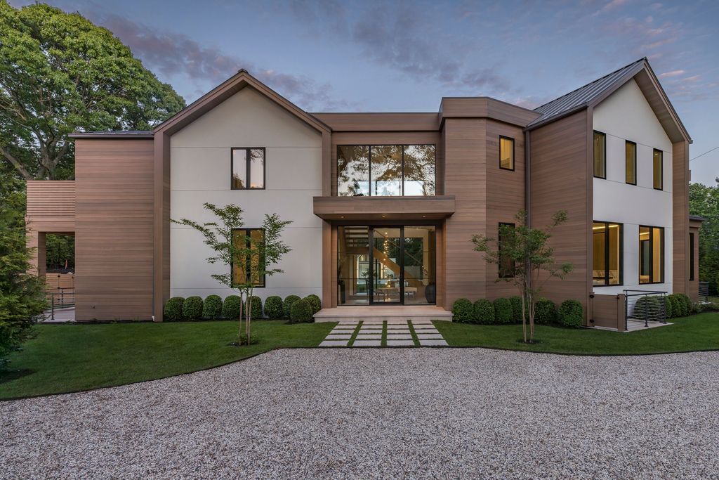 Opulent Living Redefined Stunning New Home in East Hampton Listed for 9195000 1