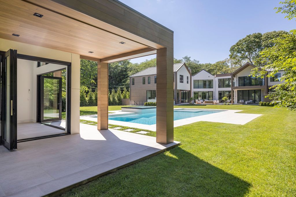 Opulent Living Redefined Stunning New Home in East Hampton Listed for 9195000 20