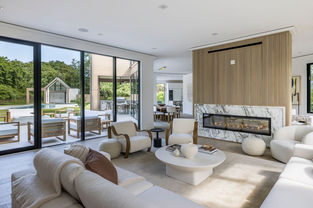 Opulent Living Redefined Stunning New Home in East Hampton Listed for 9195000 31