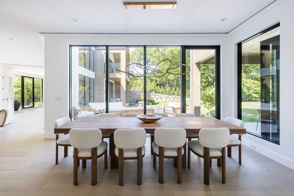 Opulent Living Redefined Stunning New Home in East Hampton Listed for 9195000 35