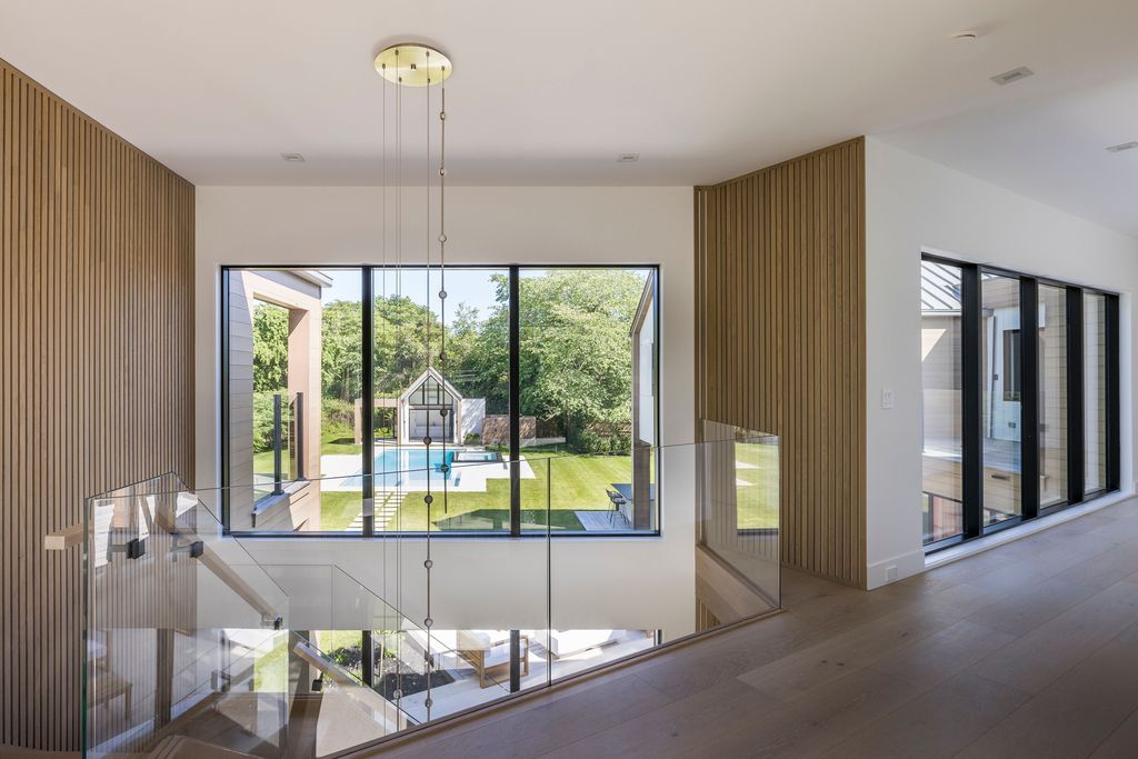 Opulent Living Redefined Stunning New Home in East Hampton Listed for 9195000 45