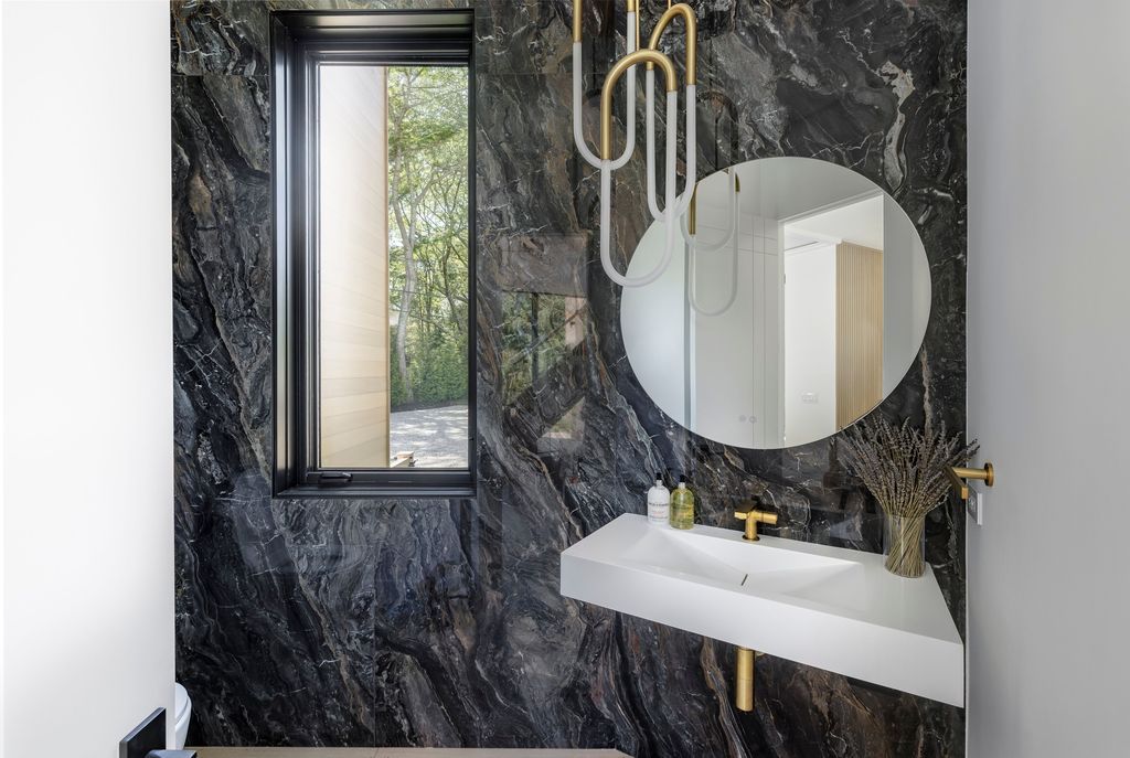 Opulent Living Redefined Stunning New Home in East Hampton Listed for 9195000 54