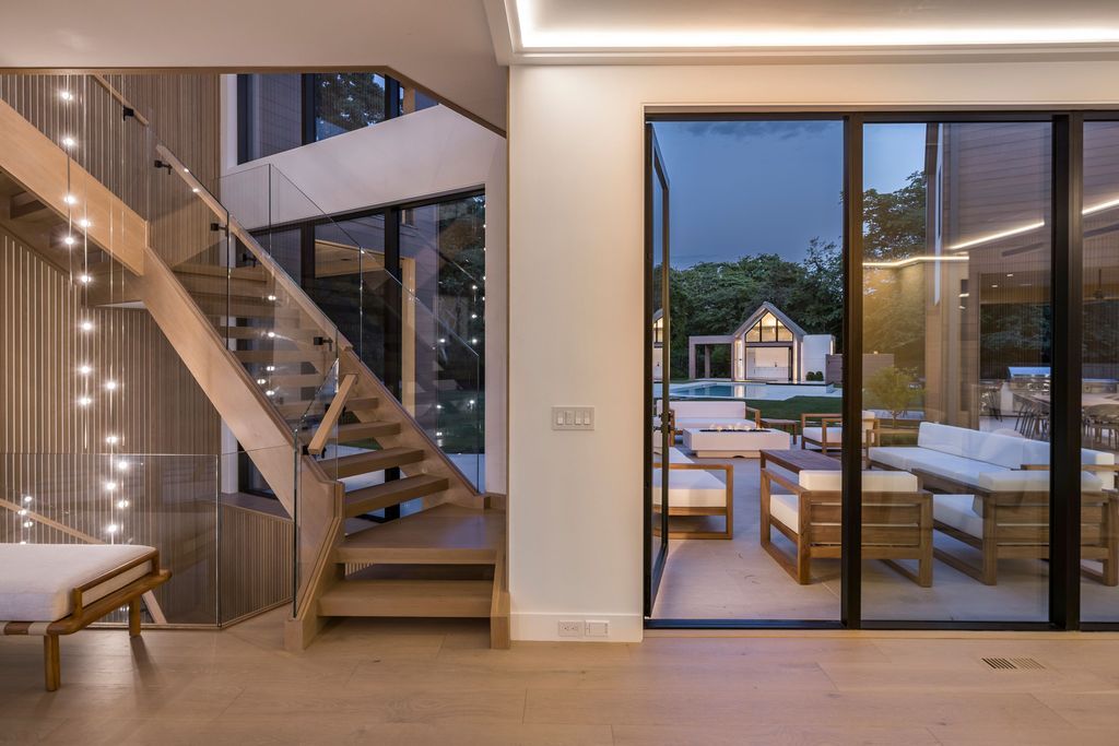 Opulent Living Redefined Stunning New Home in East Hampton Listed for 9195000 6