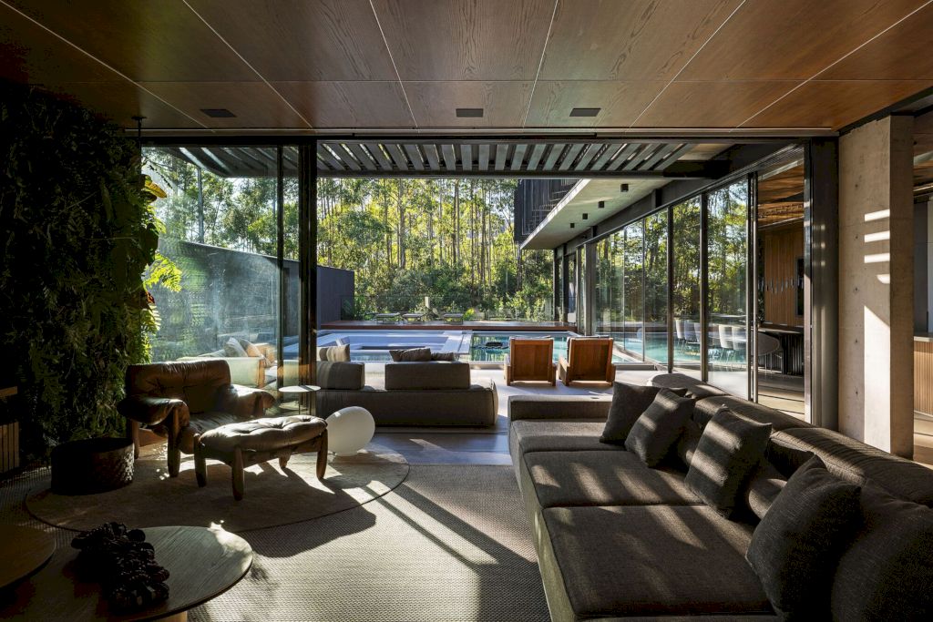 Peninsula House in Brazil by Arquitetos Associados BIRI 26