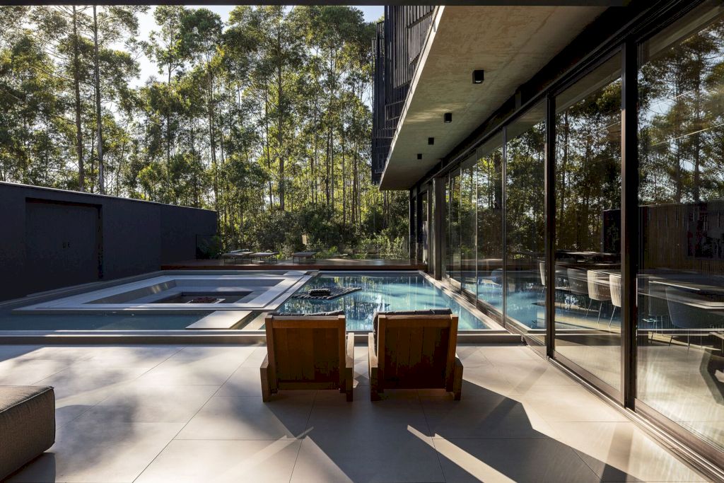 Peninsula House in Brazil by Arquitetos Associados BIRI 27