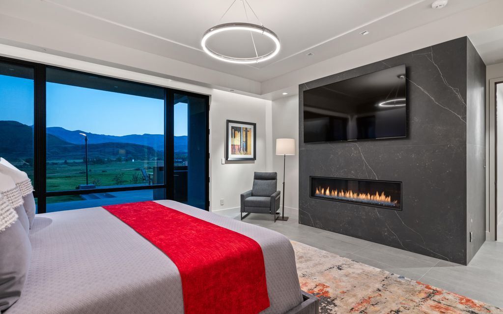 Privacy Beauty and Elegance Sage Ridge in Old Snowmass for 30 Million 21