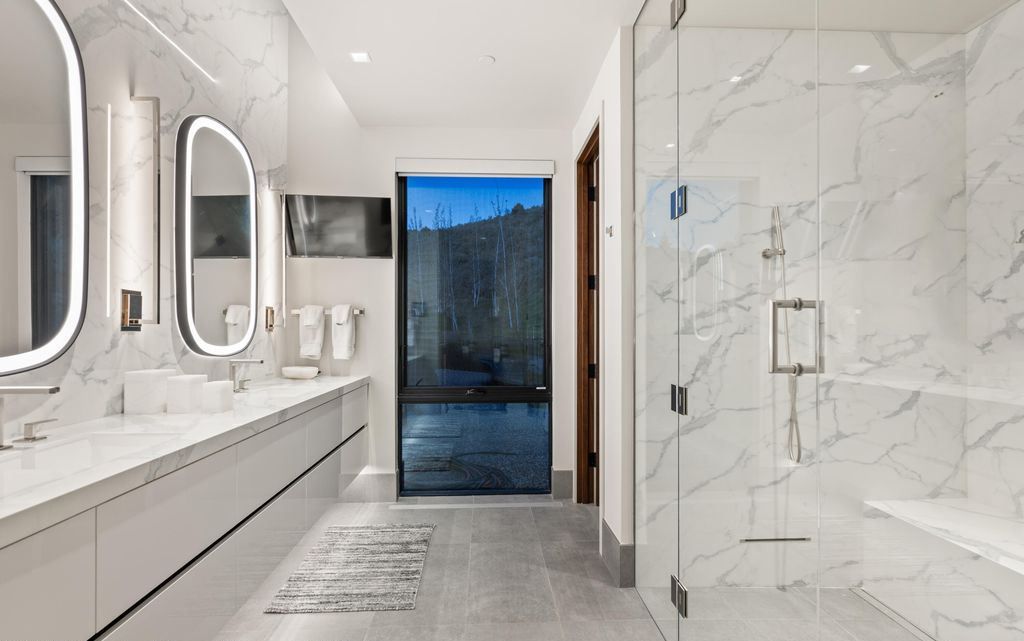 Privacy Beauty and Elegance Sage Ridge in Old Snowmass for 30 Million 22