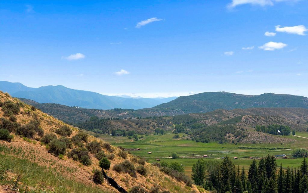 Privacy Beauty and Elegance Sage Ridge in Old Snowmass for 30 Million 35