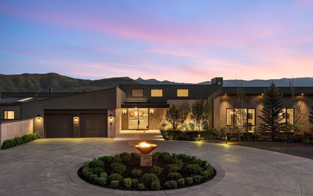 Privacy Beauty and Elegance Sage Ridge in Old Snowmass for 30 Million 4