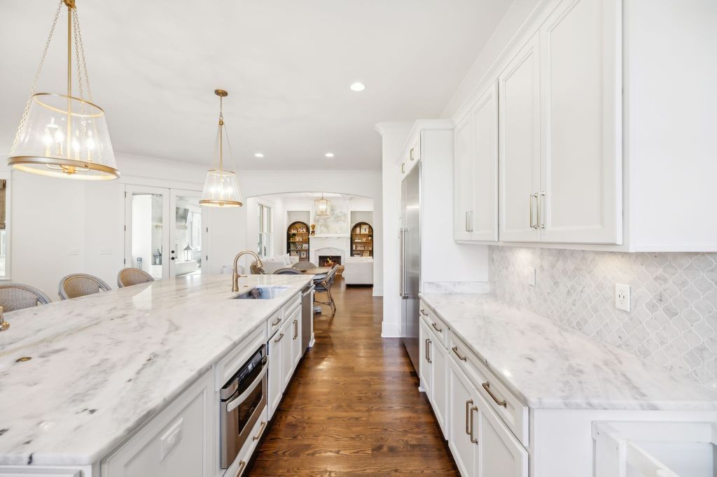 Secluded Luxury Gated Hilltop Estate on 6 Acres in Tennessee Priced at 3399900 18