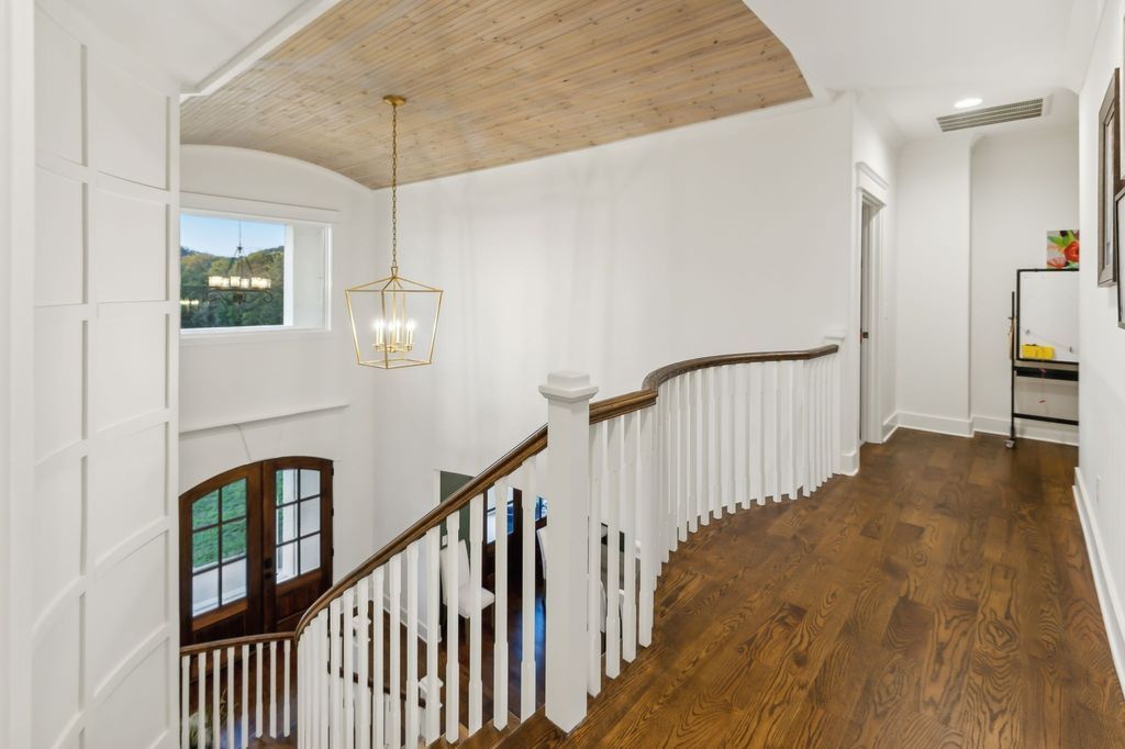 Secluded Luxury Gated Hilltop Estate on 6 Acres in Tennessee Priced at 3399900 35