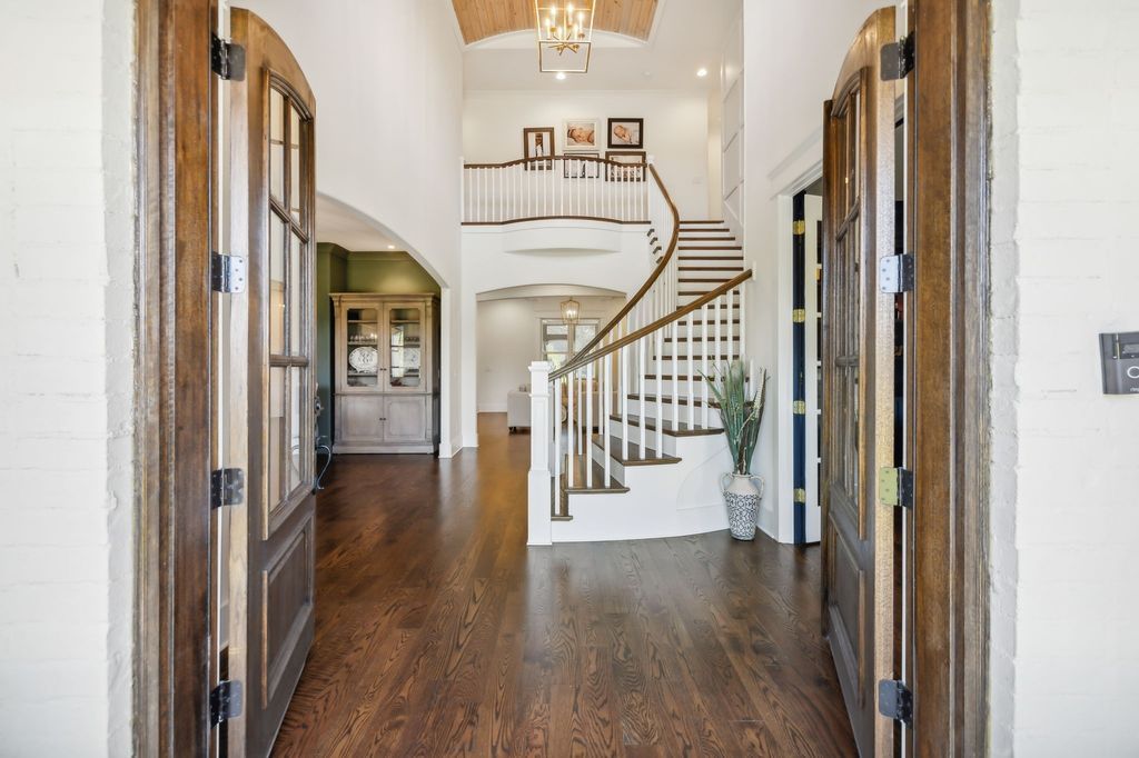 Secluded Luxury Gated Hilltop Estate on 6 Acres in Tennessee Priced at 3399900 4