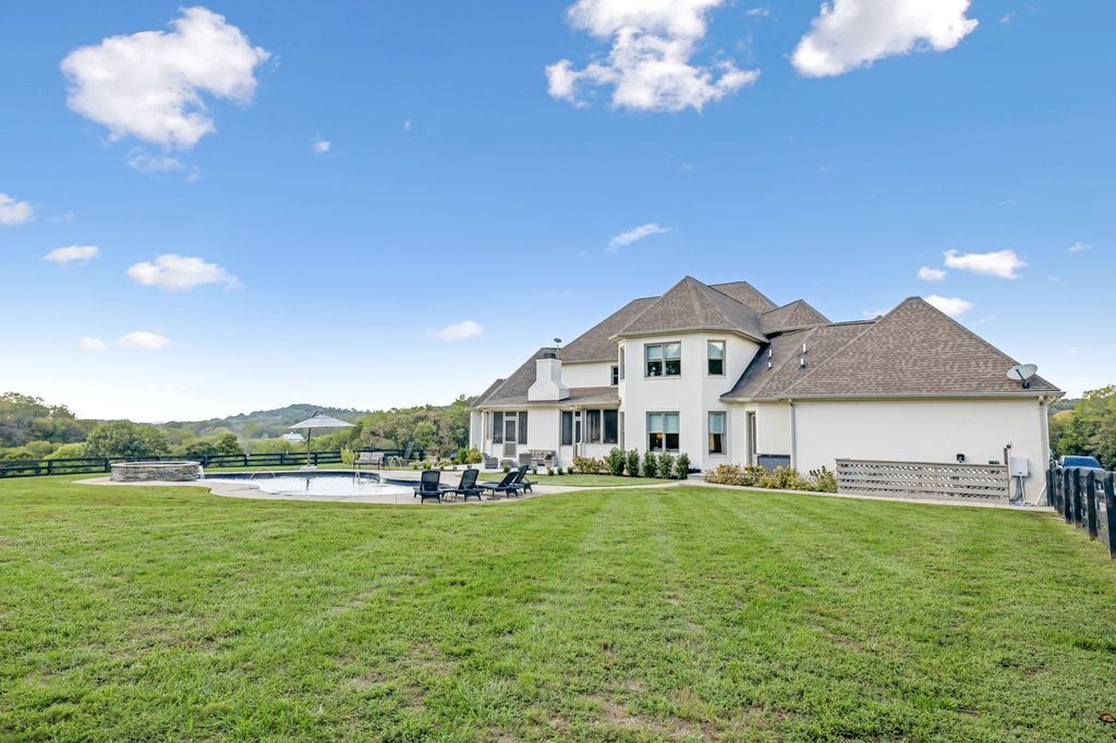 Secluded Luxury Gated Hilltop Estate on 6 Acres in Tennessee Priced at 3399900 49