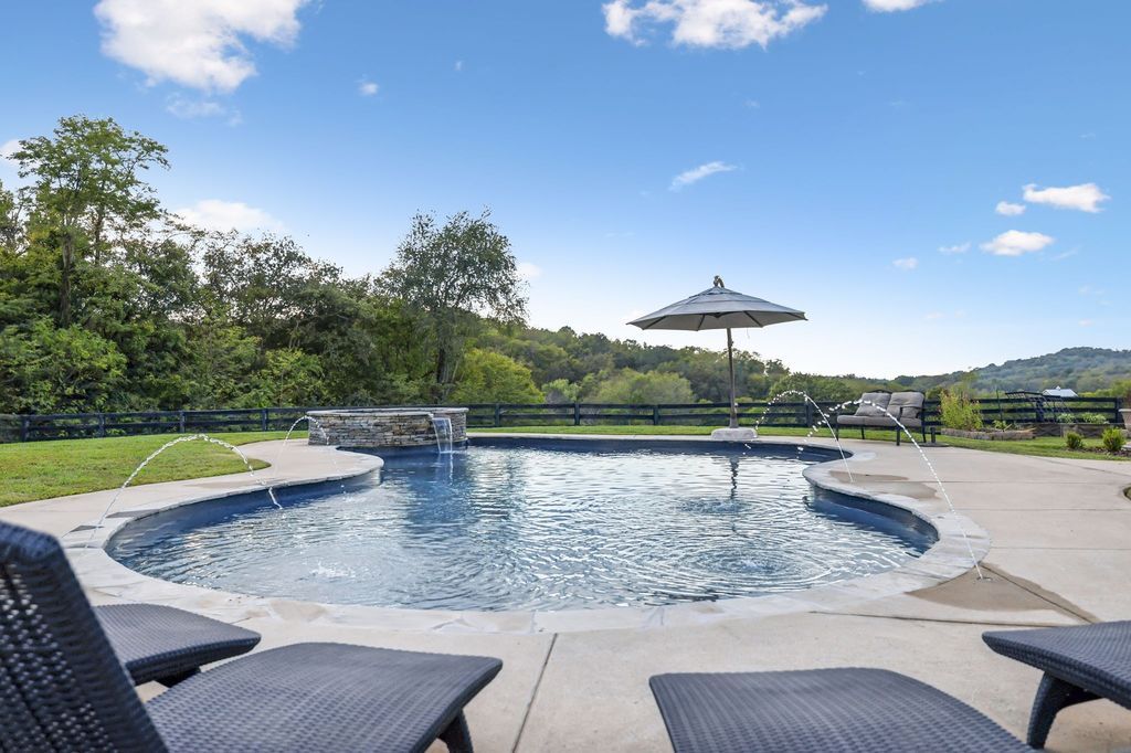 Secluded Luxury Gated Hilltop Estate on 6 Acres in Tennessee Priced at 3399900 56