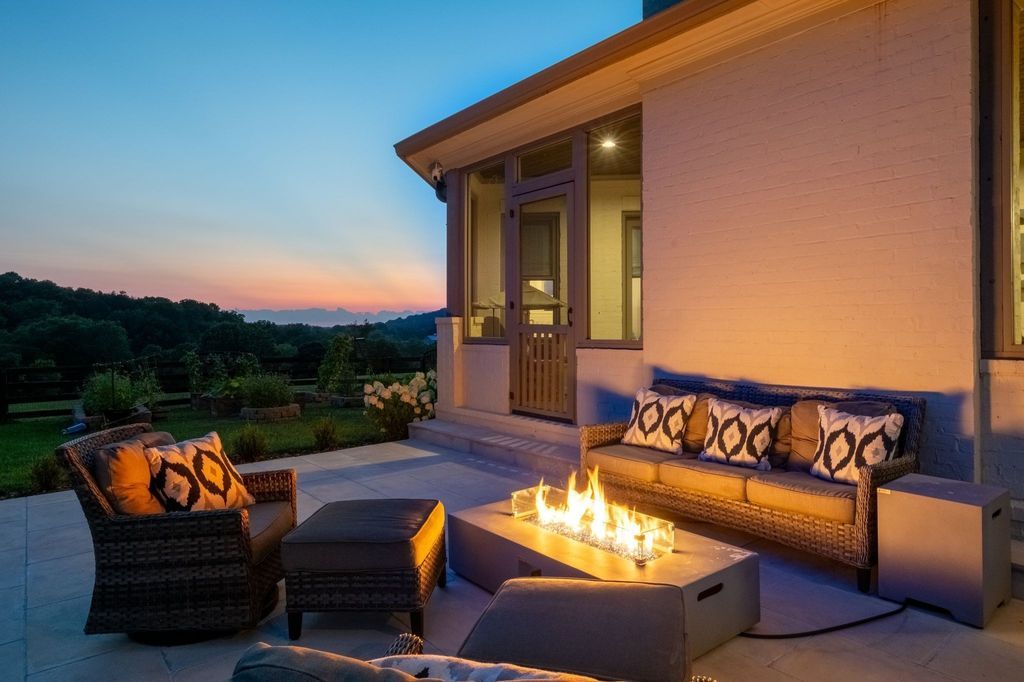 Secluded Luxury Gated Hilltop Estate on 6 Acres in Tennessee Priced at 3399900 59
