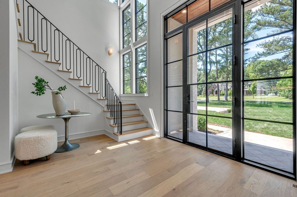 Sophisticated Serenity Tennessee Home Nestled on 1.27 Acres of Flat Land Asking 4099999 33