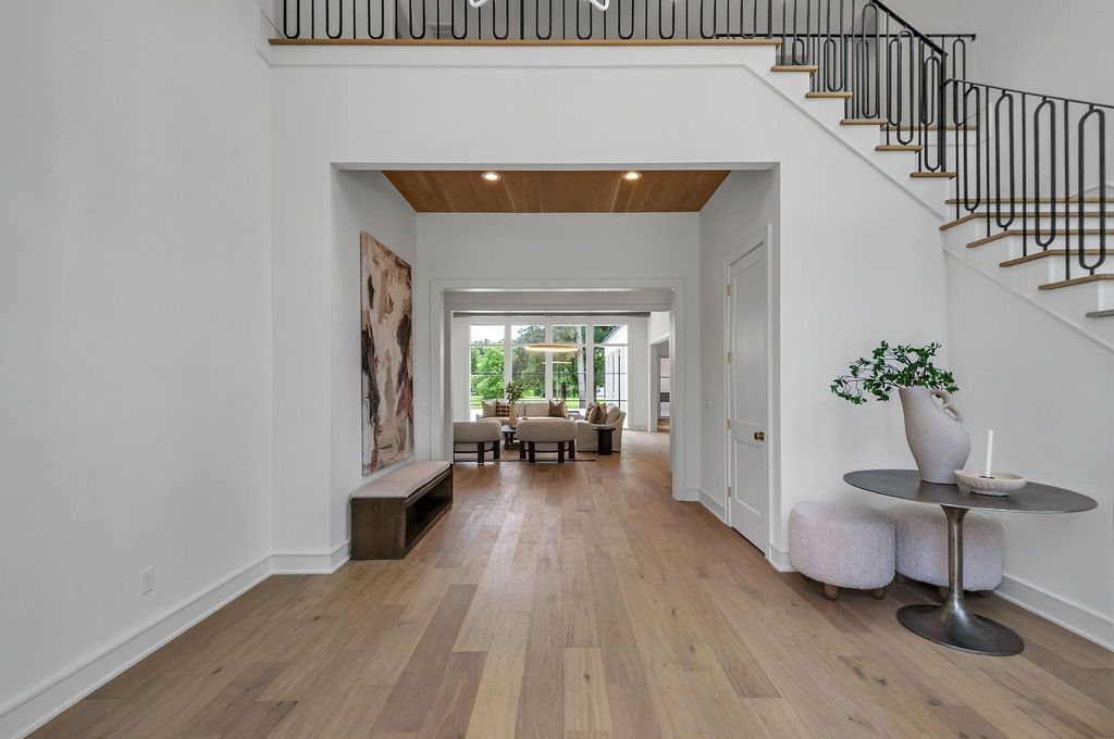 Sophisticated Serenity Tennessee Home Nestled on 1.27 Acres of Flat Land Asking 4099999 6