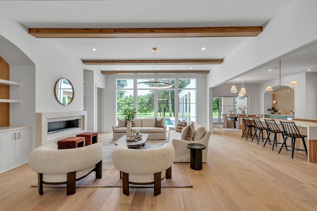 Sophisticated Serenity Tennessee Home Nestled on 1.27 Acres of Flat Land Asking 4099999 9