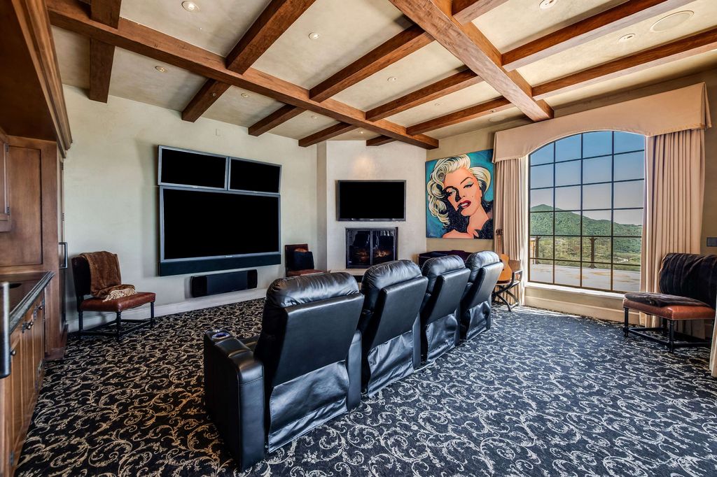 Timeless Tuscan Design Meets Malibus Beauty 29995000 Villa with Stunning Views 31