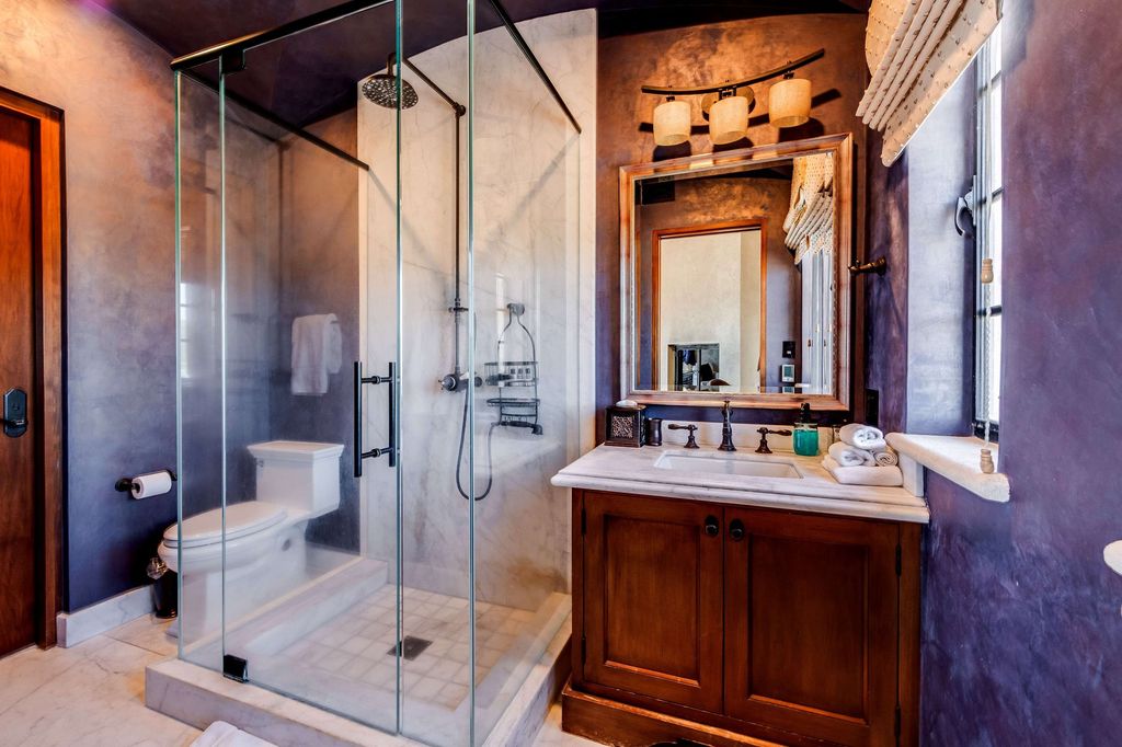 Timeless Tuscan Design Meets Malibus Beauty 29995000 Villa with Stunning Views 35