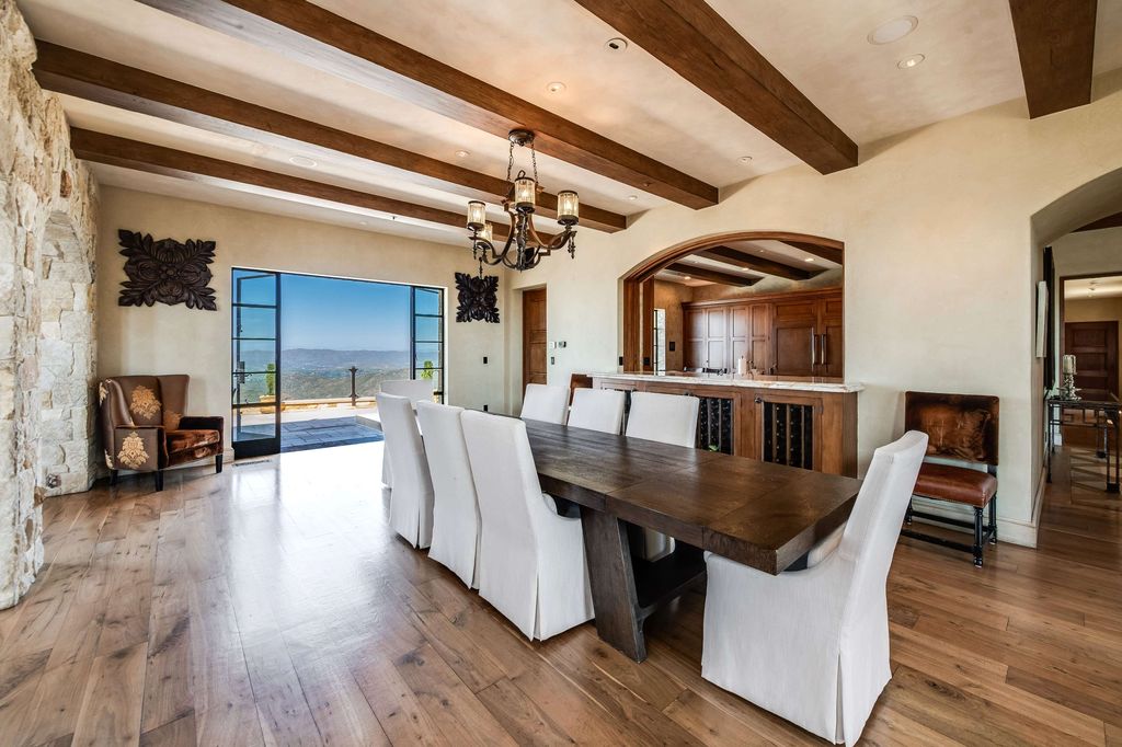 Timeless Tuscan Design Meets Malibus Beauty 29995000 Villa with Stunning Views 6