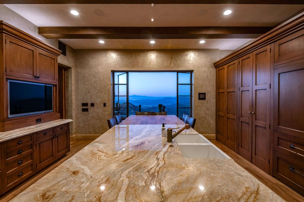 Timeless Tuscan Design Meets Malibus Beauty 29995000 Villa with Stunning Views 66