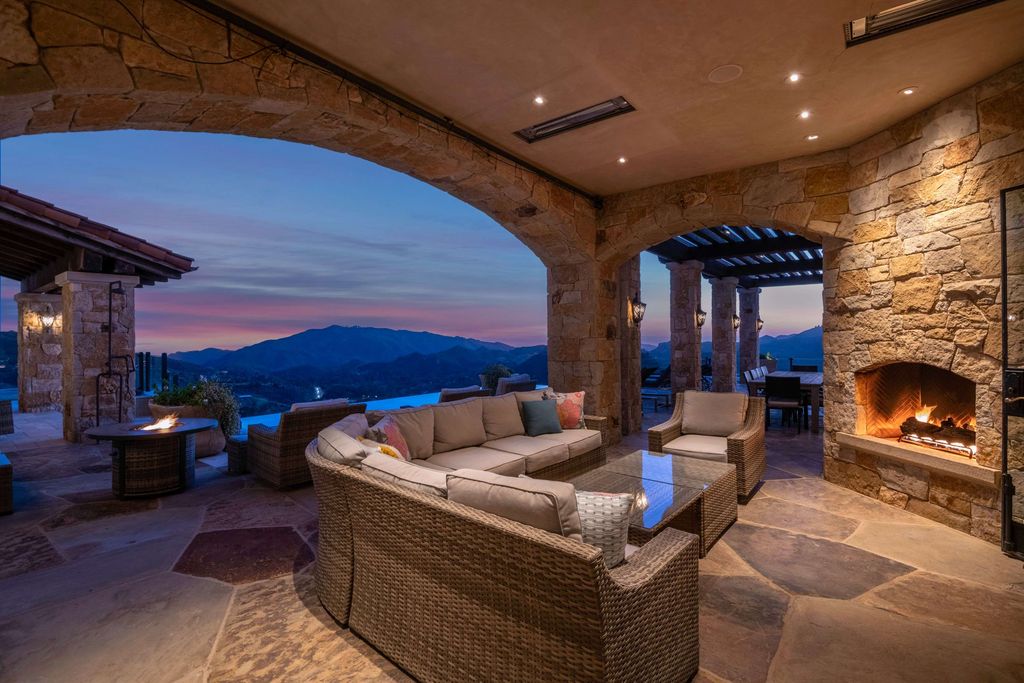 Timeless Tuscan Design Meets Malibus Beauty 29995000 Villa with Stunning Views 72