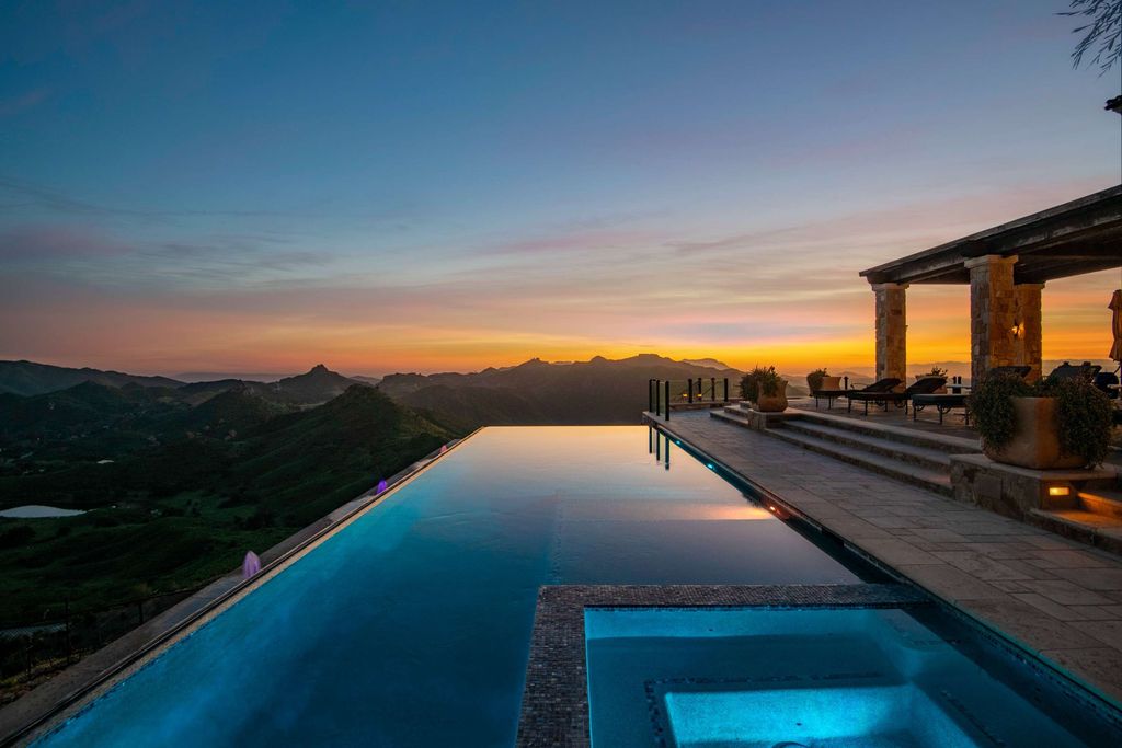 Timeless Tuscan Design Meets Malibus Beauty 29995000 Villa with Stunning Views 74