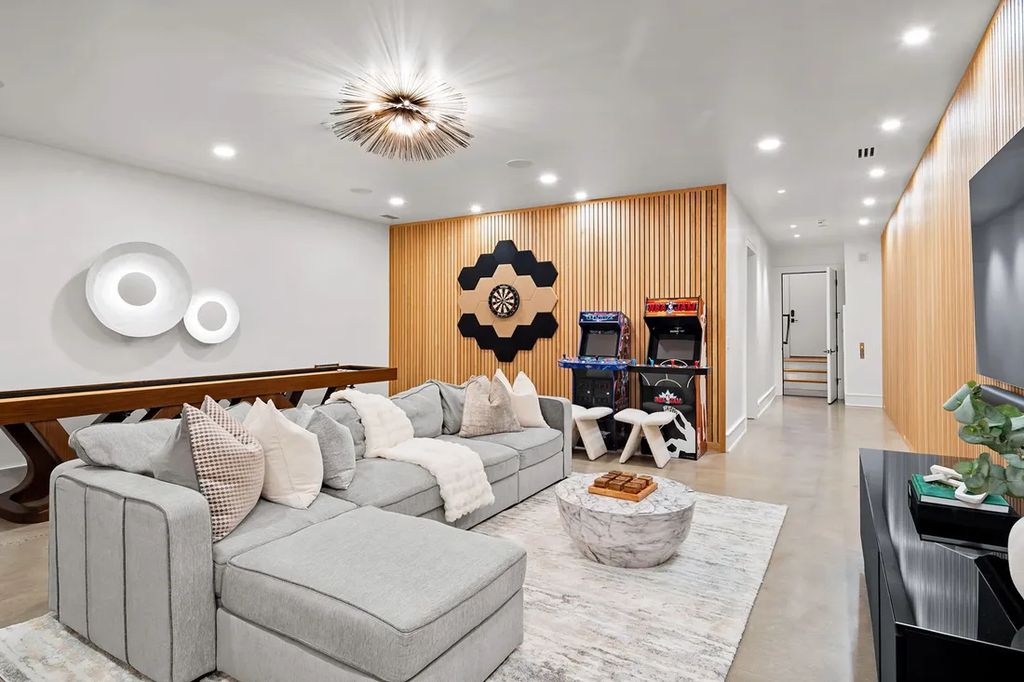 Tranquility and Sophistication A Home Designed for Comfort Available for 8.25 Million 43
