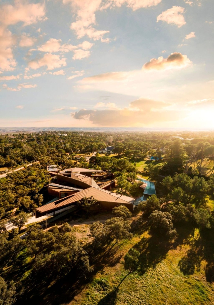 Villa La Moraleja in Spain by Vasco Vieira Arquitectos 26