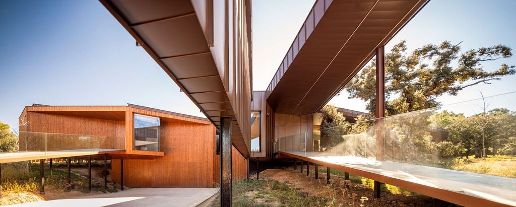 Villa La Moraleja in Spain by Vasco Vieira Arquitectos 41