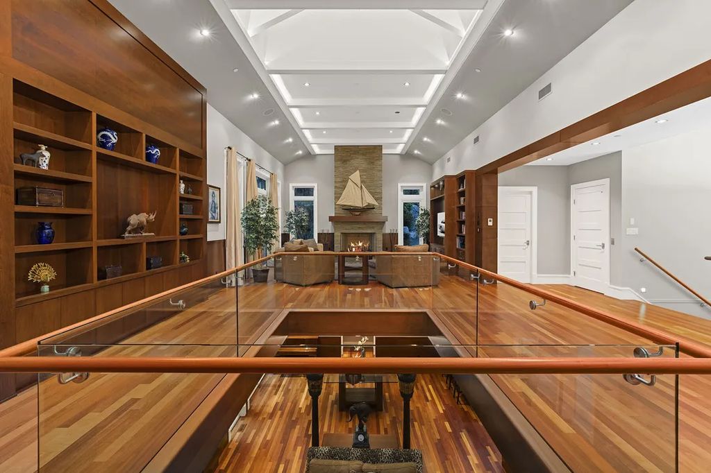 West Vancouver Luxury Redefined Iconic Residence Priced at C13 Million 15