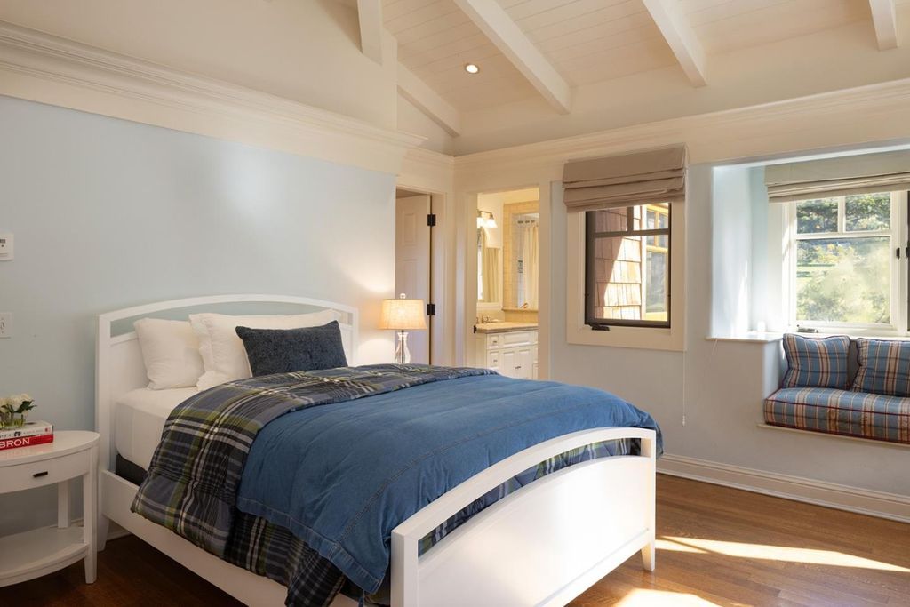 A California Treasure Beautifully Reimagined Craftsman Style Home Asking 16.8 Million 31