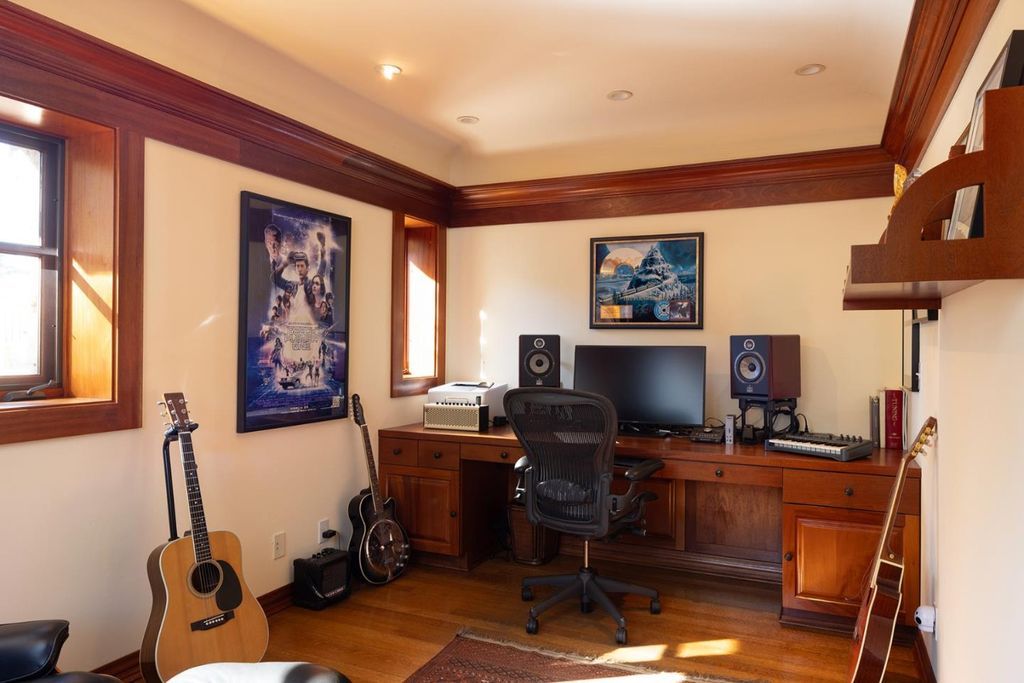A California Treasure Beautifully Reimagined Craftsman Style Home Asking 16.8 Million 33